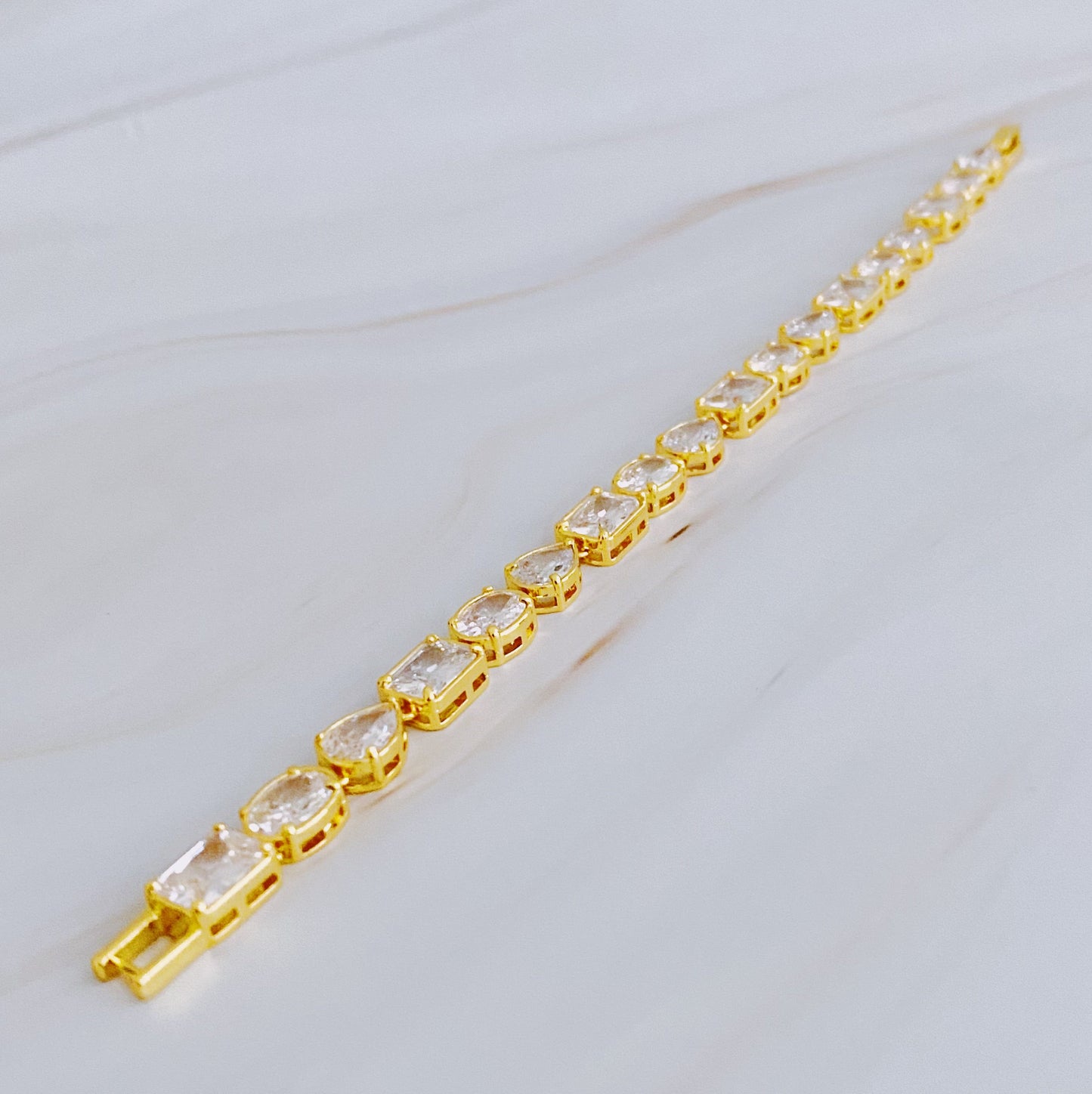 Sparkling In Shapes Bracelet