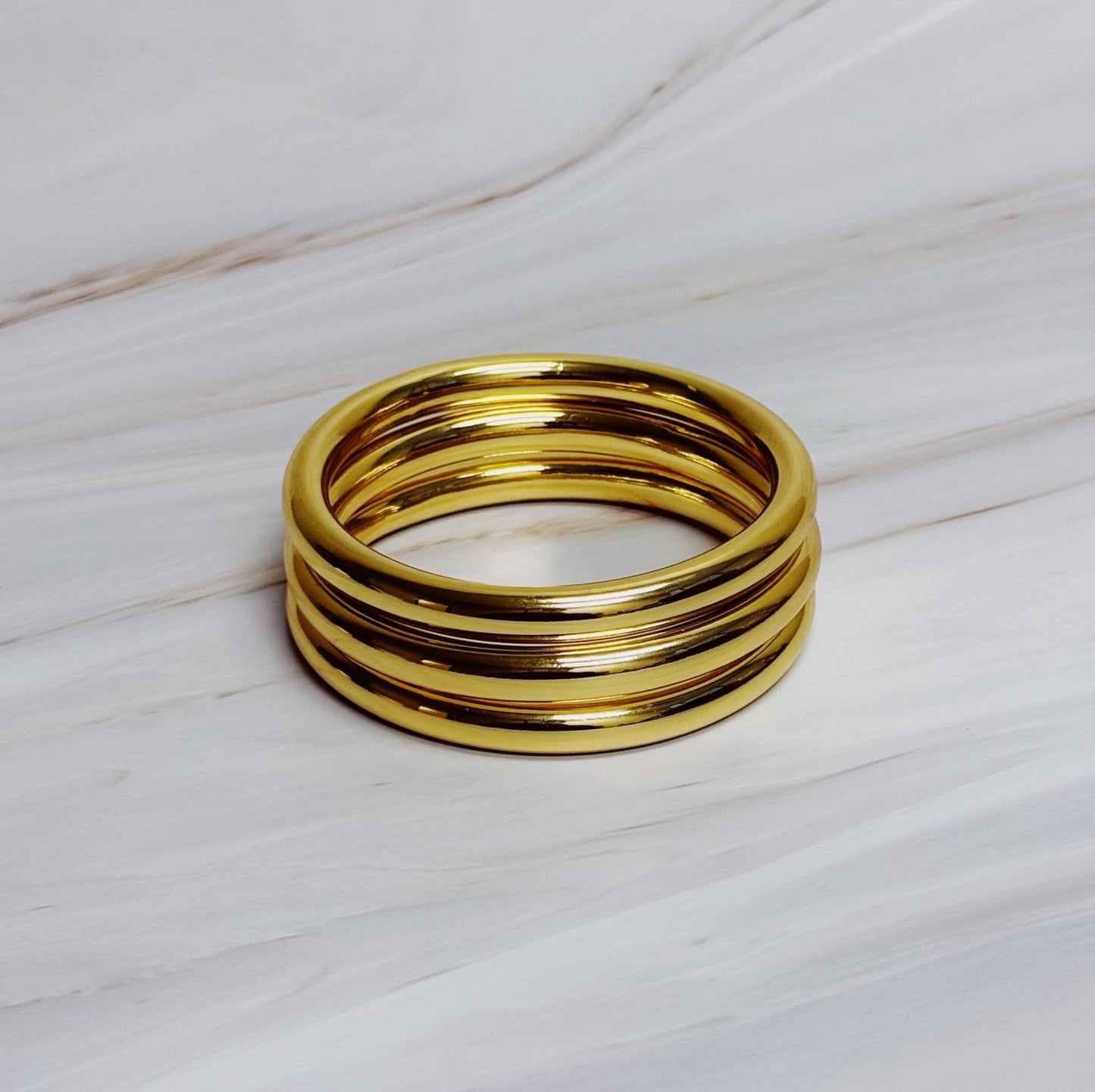 Golden Stack Luxe Bangle Set – Sleek Polished Gold-Tone Arm Candy in Classic Stacking Style