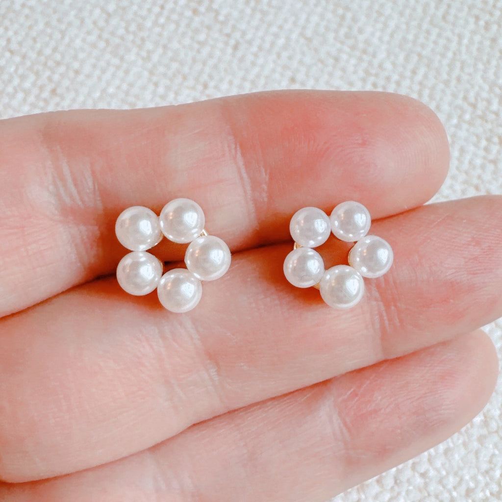 Pearl Flower Stud Earrings