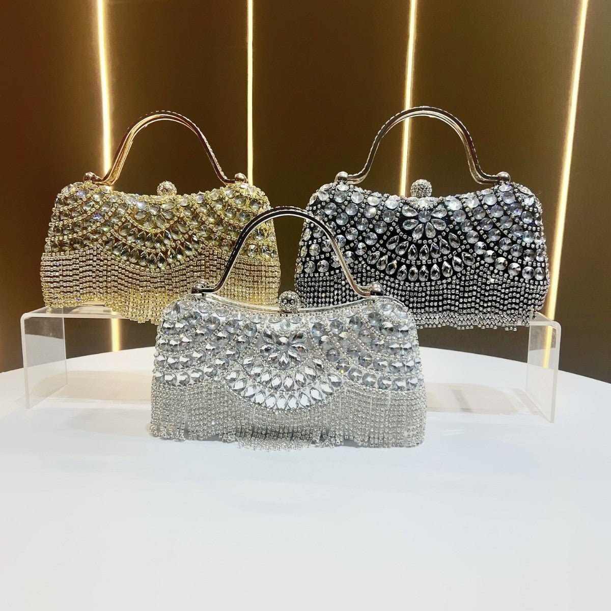 Crystal-Embellished Clutch Bag with Tassels – Versatile Evening Purse for Weddings & Galas (MAC276)
